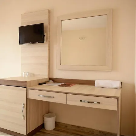 Ant Butik 3* אלאניה