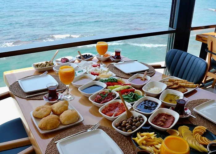 Ant Butik Готель